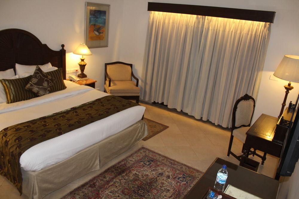 Club Mahindra Acacia Palms Otel Colva Dış mekan fotoğraf